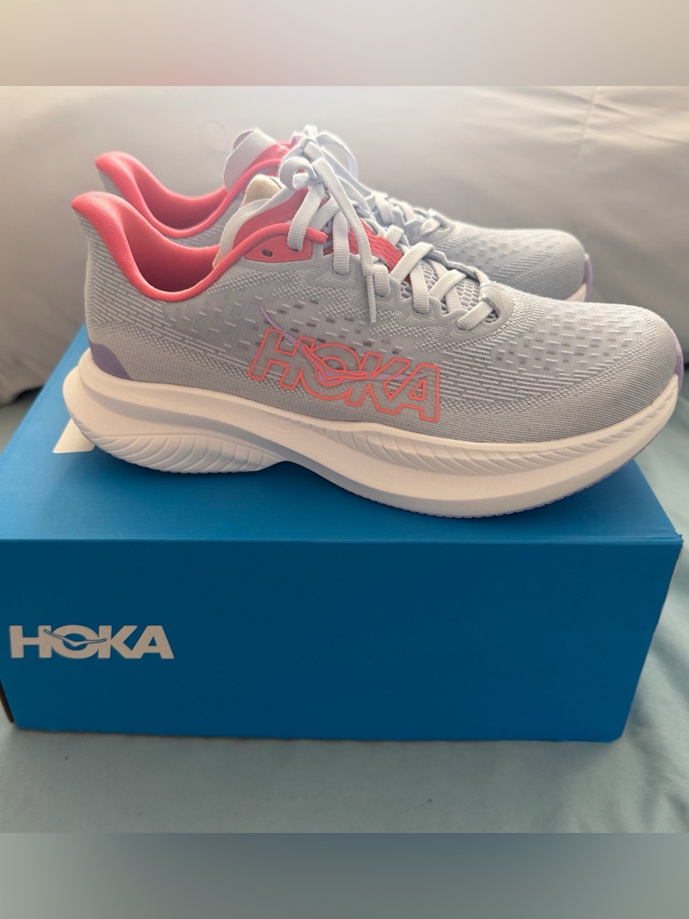 Hoka MACH 8 Wide